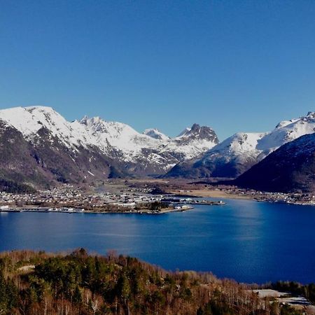 Andalsnes Sentrum 1-Room Apartment No3 Exterior photo